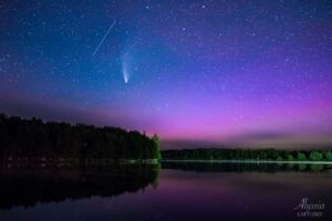 Neowsie comment with northern lights from 2020.