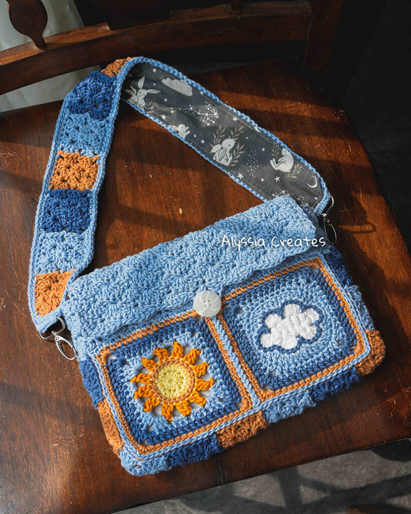 Crochet Book Sleeve Bag Pattern - Alyssia Creates